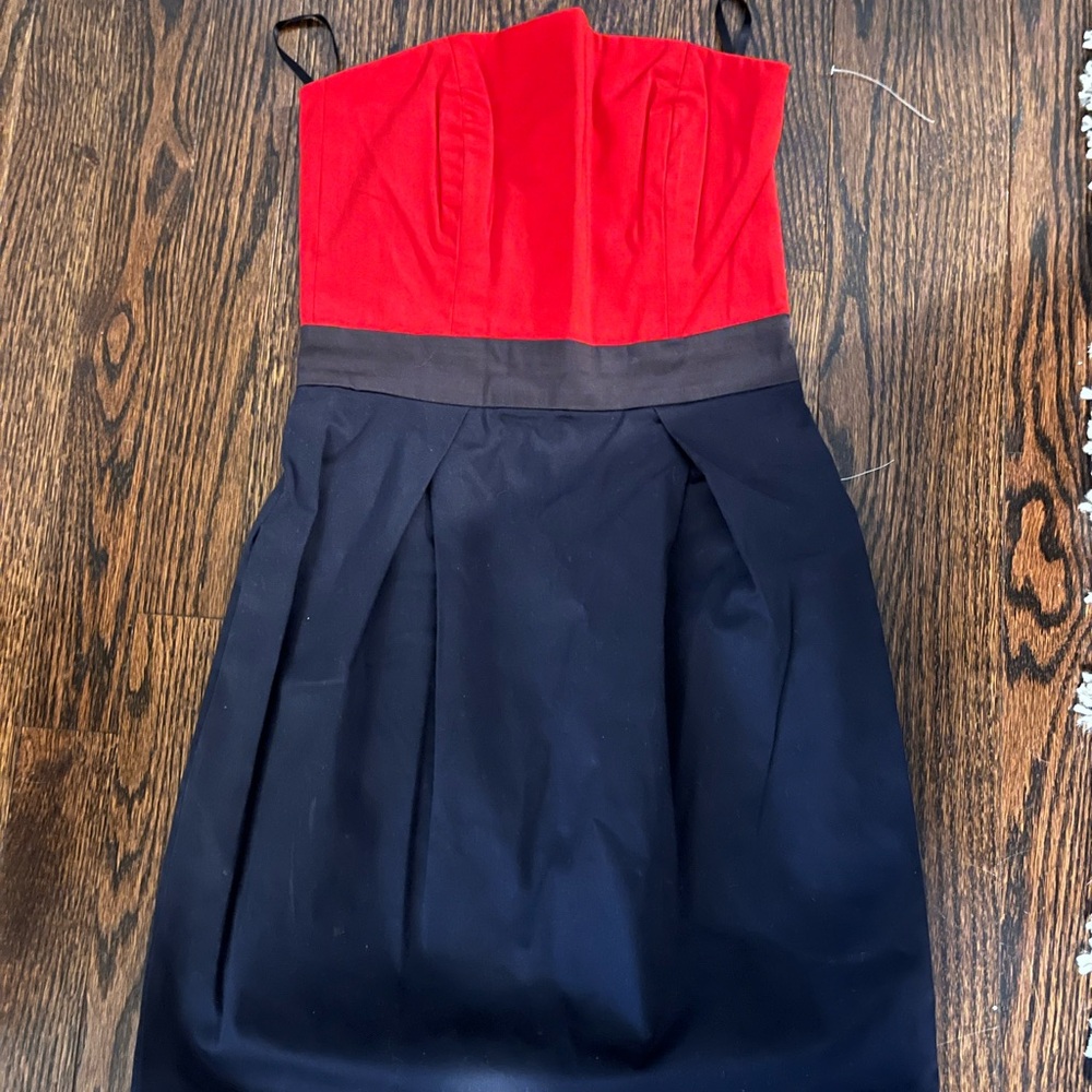 French connection strapless dress size 2 colors red dark gray and black